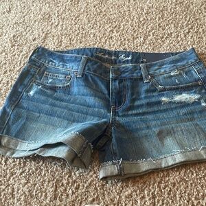 Brand new American Eagle jeans, shorts size 10 style mid